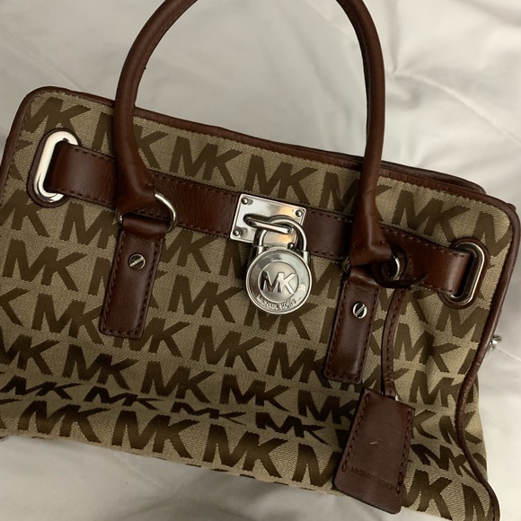 Micheal Kors bag - Picture 10 of 10